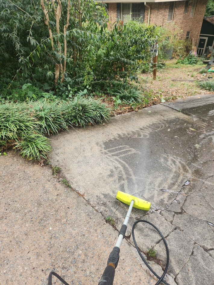 power washing the driveway